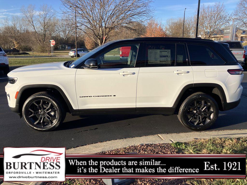 new 2025 Jeep Grand Cherokee car, priced at $47,659
