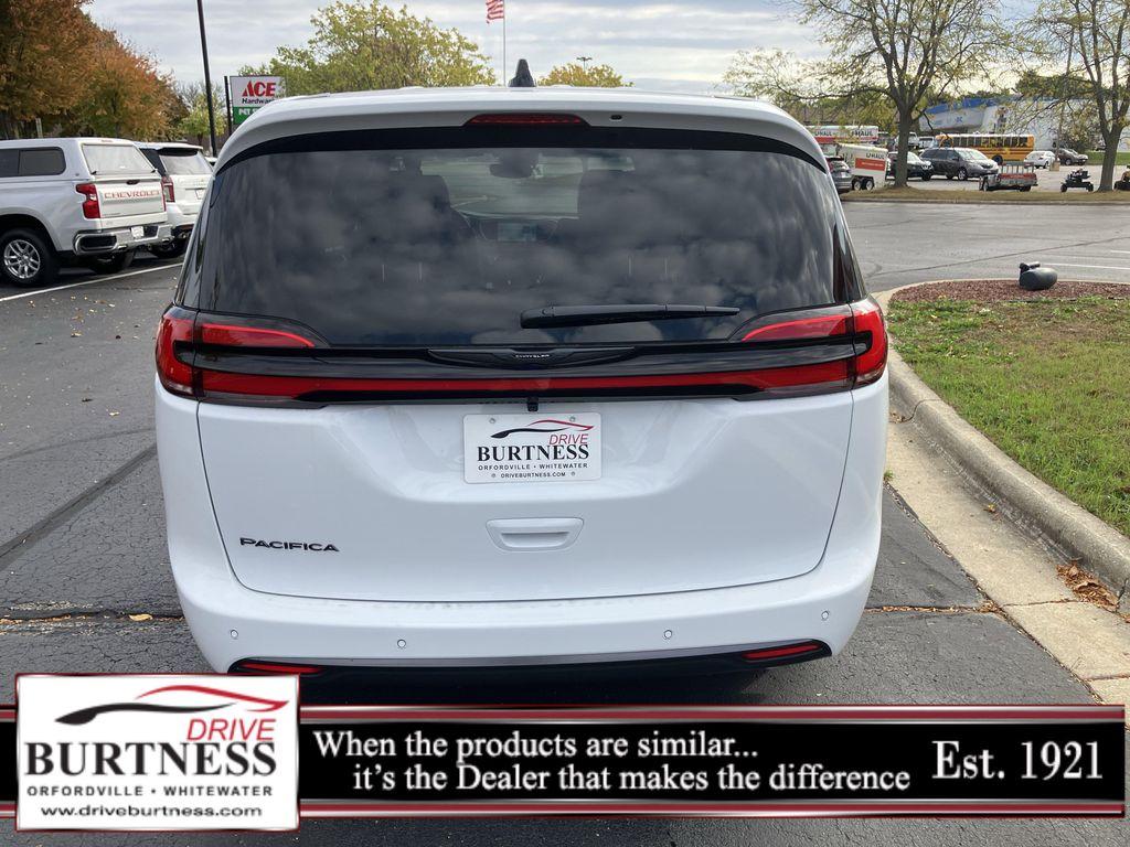new 2026 Chrysler Pacifica car, priced at $42,944