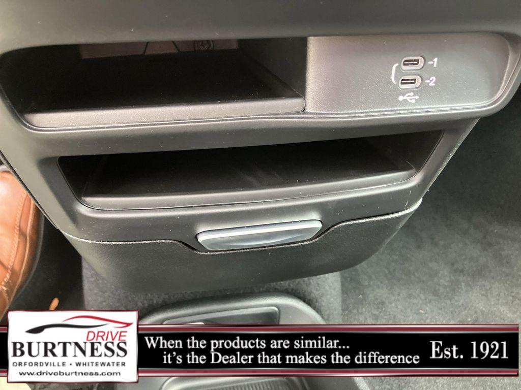 new 2026 Chrysler Pacifica car, priced at $42,944