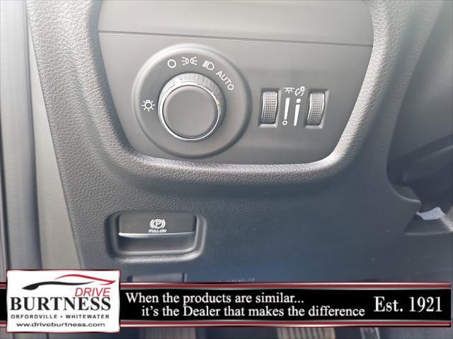 new 2025 Jeep Grand Cherokee L car, priced at $43,924