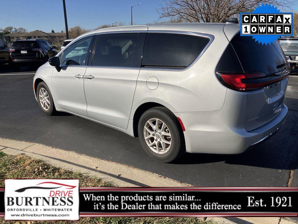 used 2024 Chrysler Pacifica car, priced at $28,000