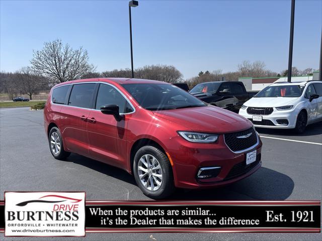 new 2025 Chrysler Pacifica car, priced at $43,588