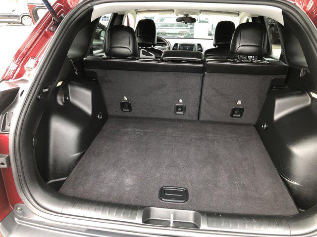 used 2019 Jeep Cherokee car, priced at $18,995