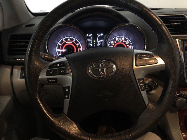 used 2013 Toyota Highlander car, priced at $17,995