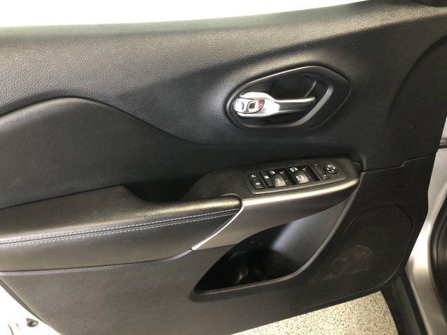 used 2019 Jeep Cherokee car, priced at $14,695