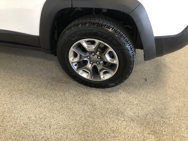 used 2019 Jeep Cherokee car, priced at $19,995