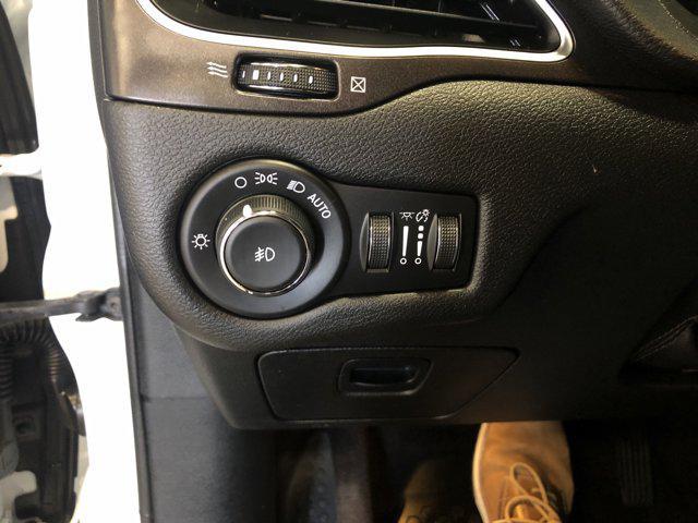 used 2019 Jeep Cherokee car, priced at $19,995
