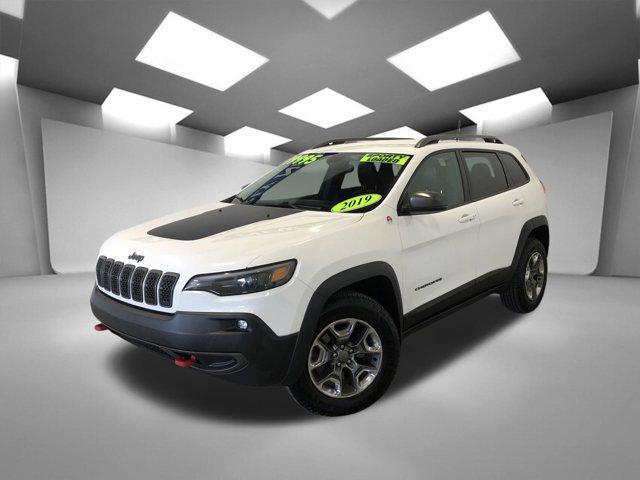 used 2019 Jeep Cherokee car, priced at $19,995