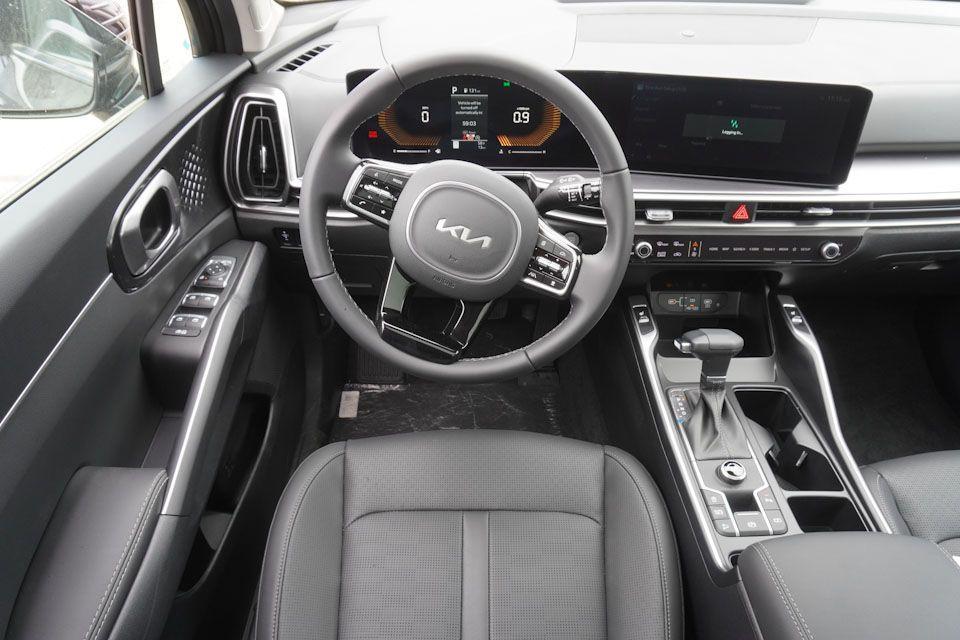 new 2025 Kia Sorento car, priced at $34,156