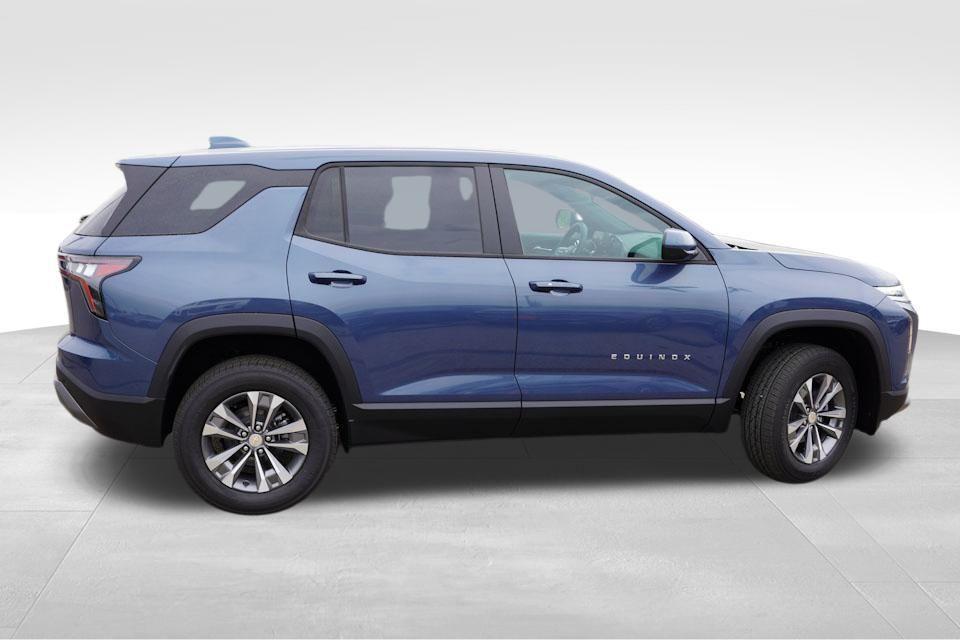 new 2026 Chevrolet Equinox car, priced at $26,595