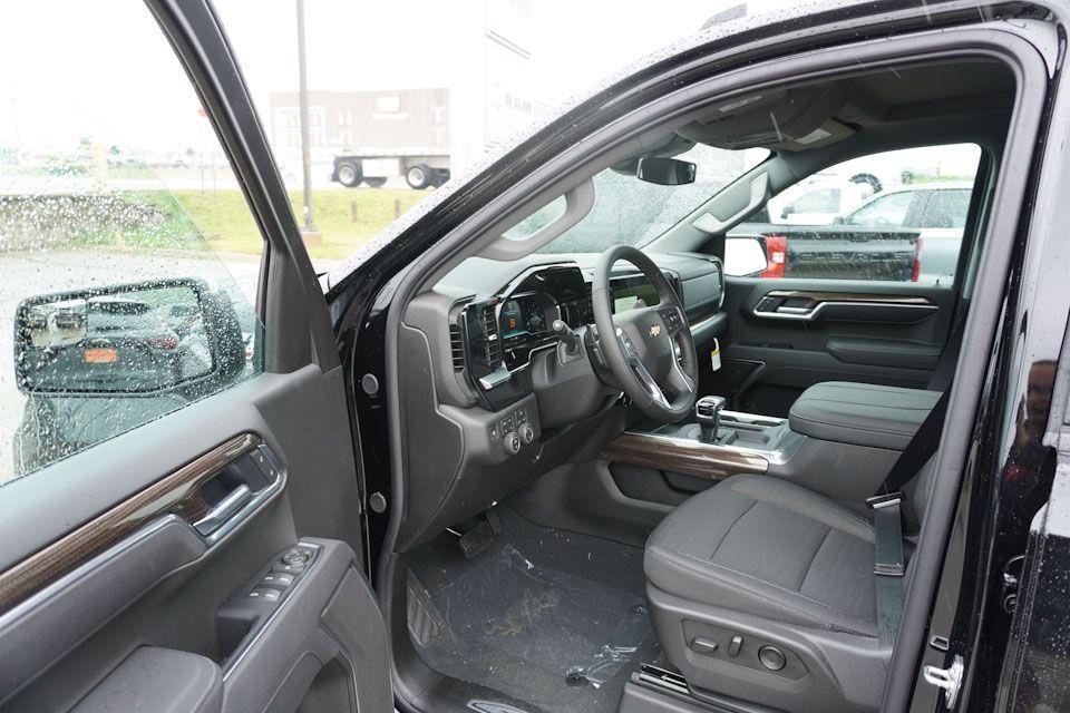 new 2025 Chevrolet Silverado 1500 car, priced at $49,145