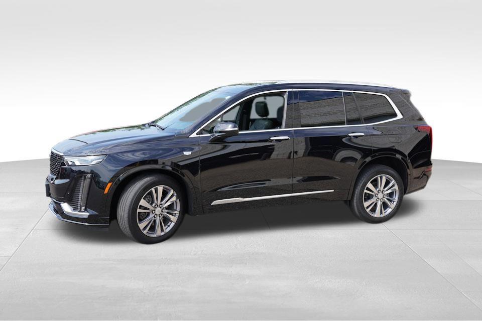 used 2023 Cadillac XT6 car, priced at $43,546