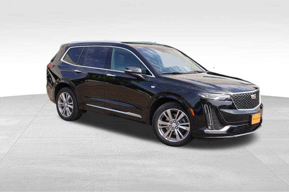 used 2023 Cadillac XT6 car, priced at $43,546