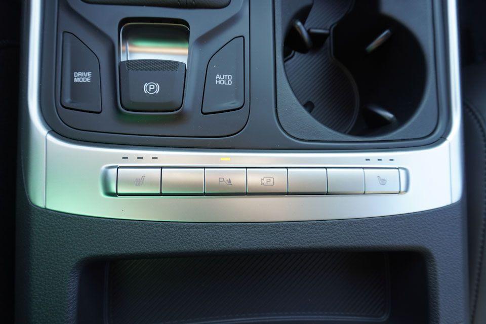 new 2025 Kia Carnival car, priced at $37,552