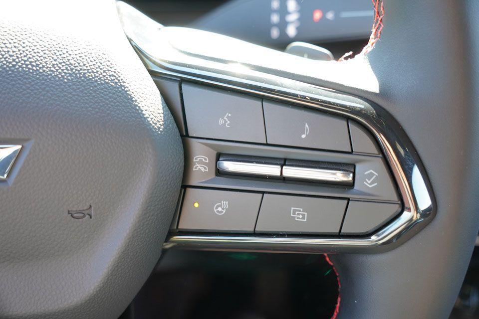 new 2026 Chevrolet Traverse car, priced at $57,560