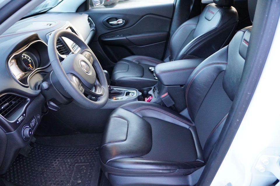 used 2022 Jeep Cherokee car, priced at $28,392