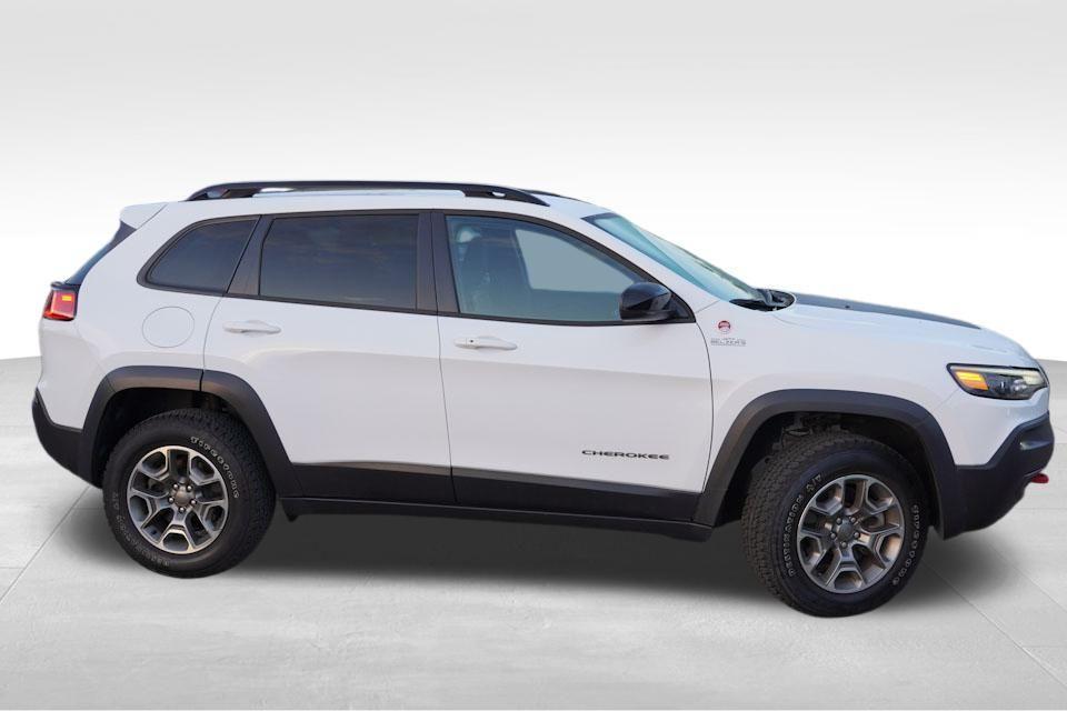 used 2022 Jeep Cherokee car, priced at $28,392