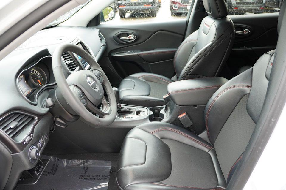 used 2022 Jeep Cherokee car, priced at $27,999