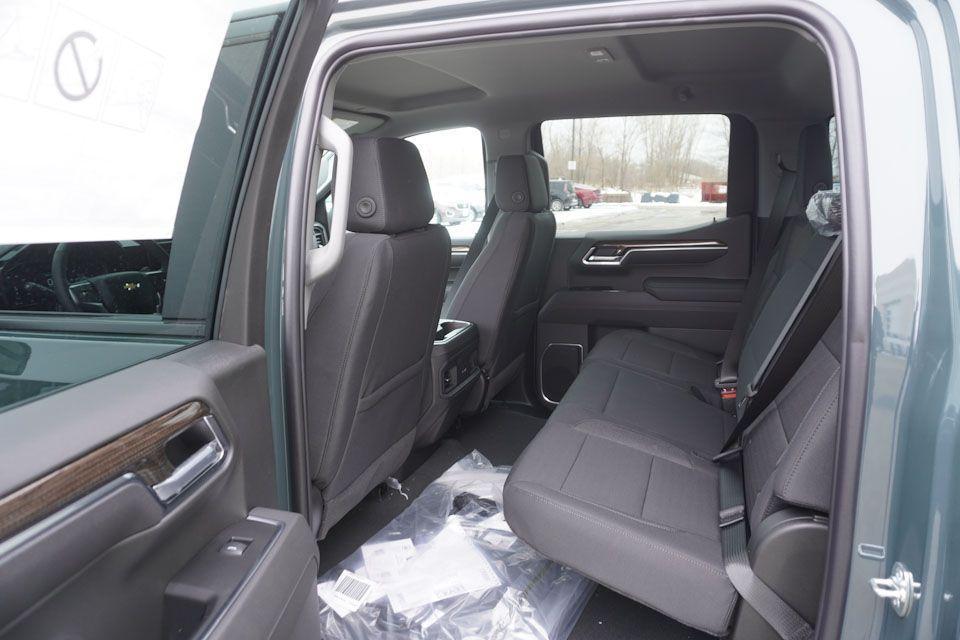 new 2025 Chevrolet Silverado 1500 car, priced at $50,935