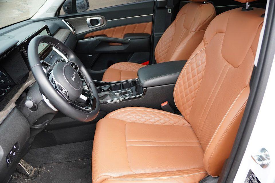 used 2022 Kia Sorento car, priced at $33,513