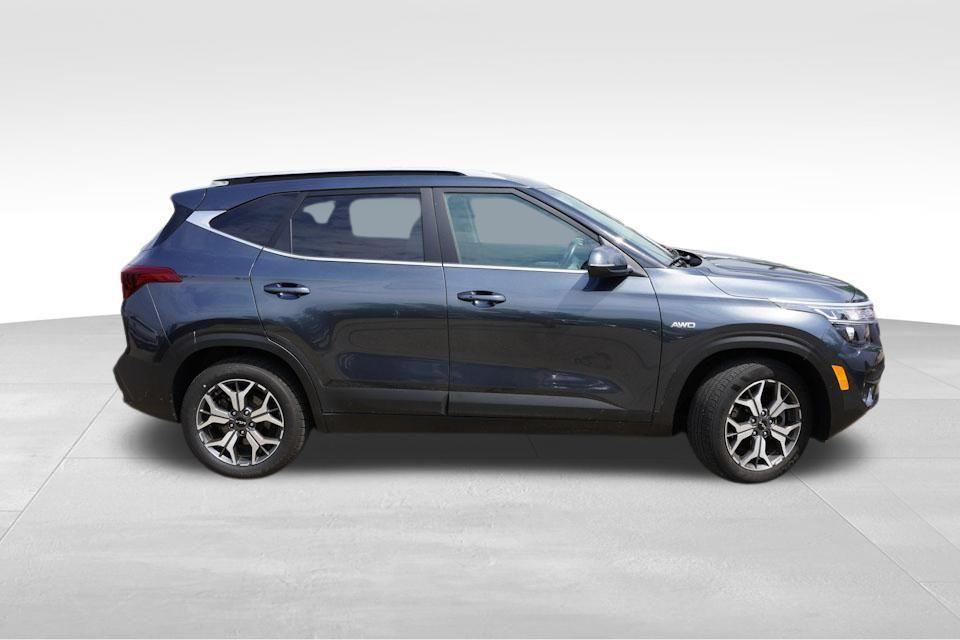 used 2023 Kia Seltos car, priced at $23,985