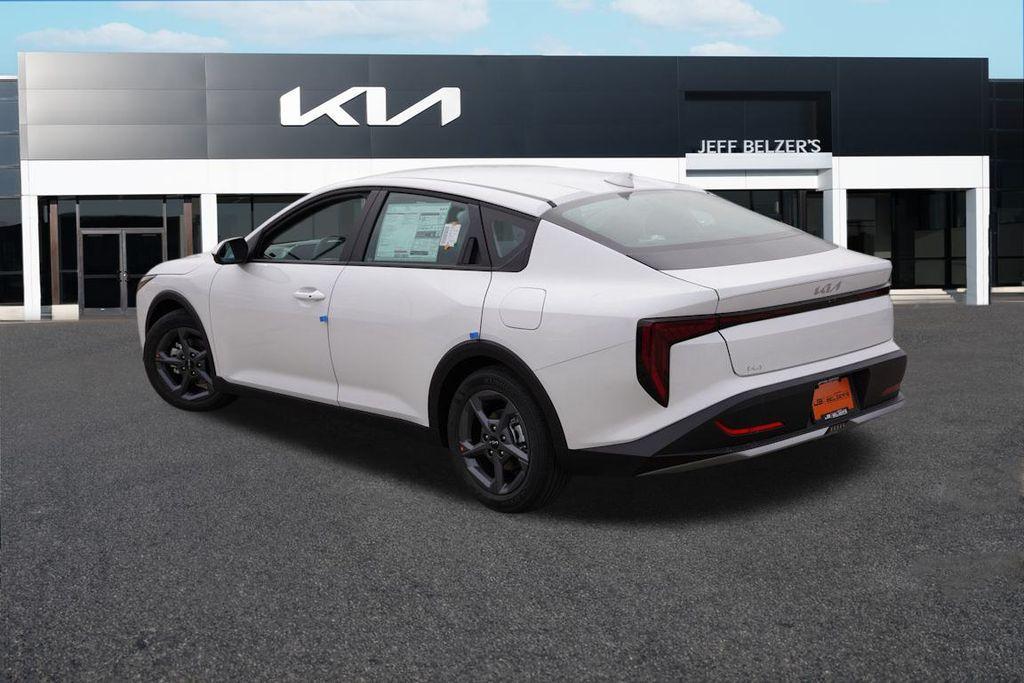 new 2025 Kia K4 car, priced at $22,104