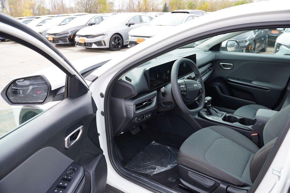 new 2025 Kia K4 car, priced at $22,104