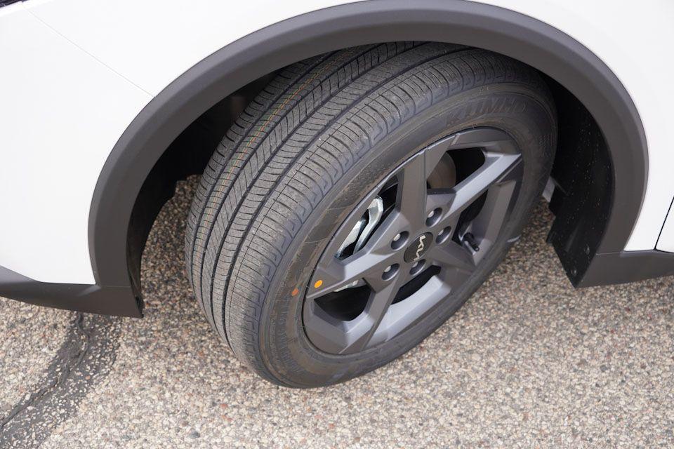 new 2025 Kia K4 car, priced at $22,104