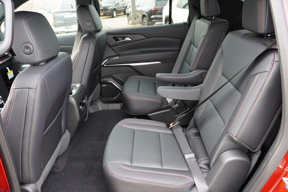 new 2026 Chevrolet Traverse car, priced at $53,692