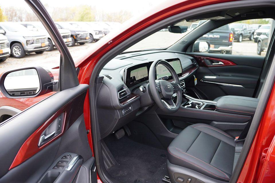 new 2026 Chevrolet Traverse car, priced at $53,692