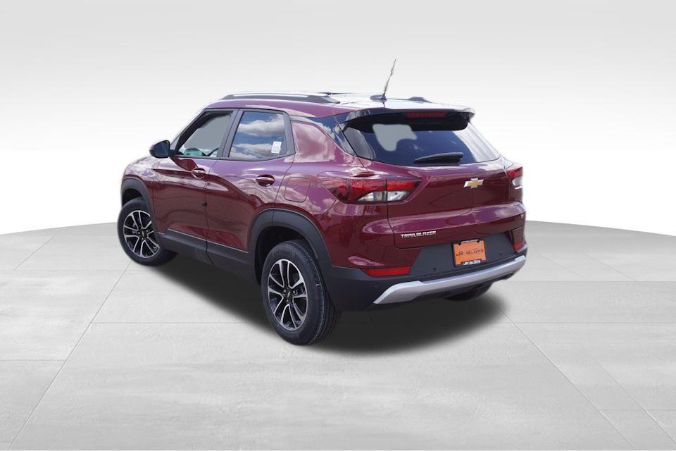 new 2025 Chevrolet TrailBlazer car, priced at $23,880