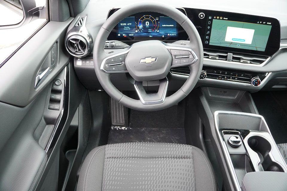 new 2026 Chevrolet Equinox car, priced at $29,840