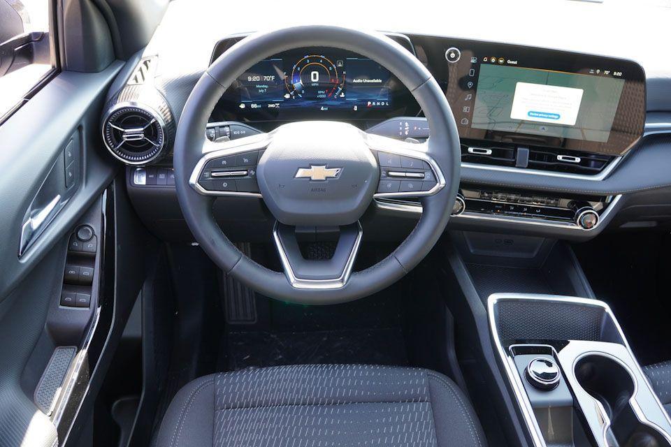 new 2026 Chevrolet Equinox car, priced at $30,435