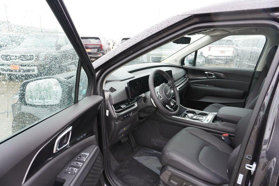 new 2026 Kia Carnival car, priced at $51,766