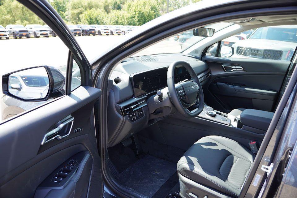 new 2026 Kia Sportage Hybrid car, priced at $38,311