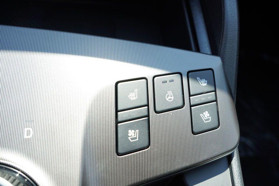 new 2026 Kia Sportage Hybrid car, priced at $38,311