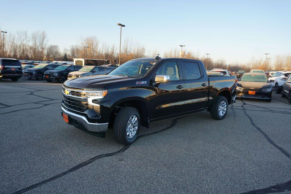 new 2024 Chevrolet Silverado 1500 car, priced at $48,083