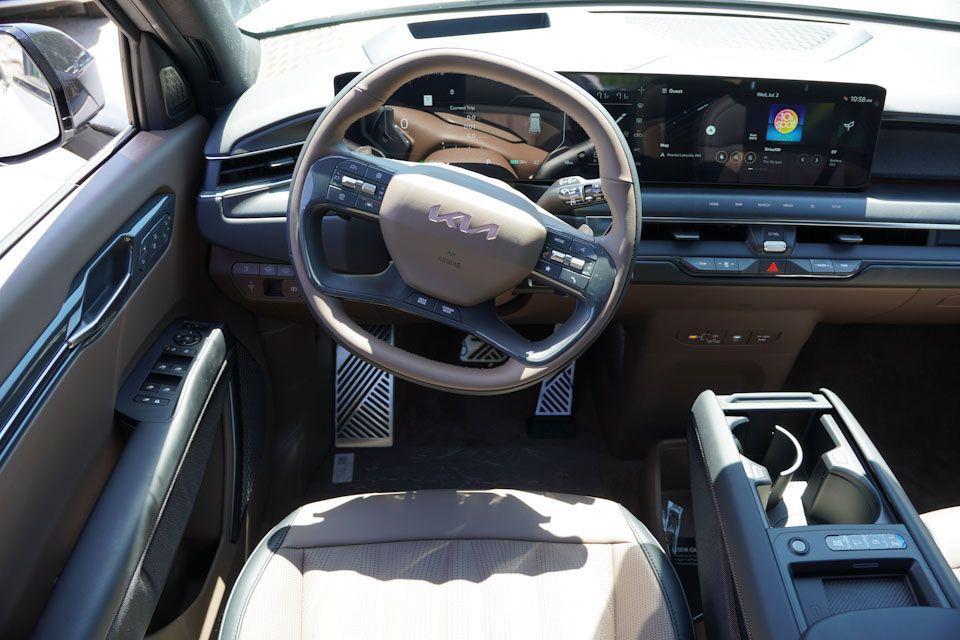 new 2026 Kia EV9 car, priced at $67,422