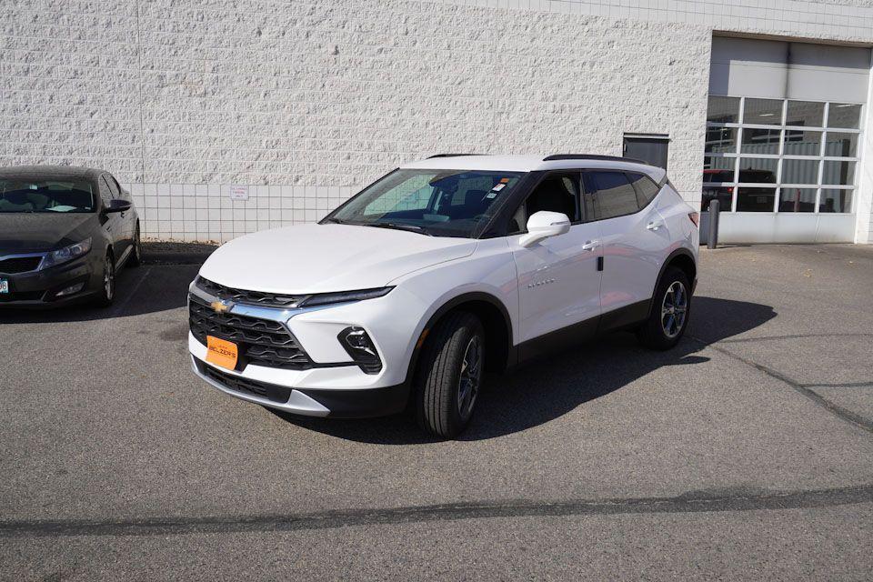 new 2025 Chevrolet Blazer car, priced at $43,323