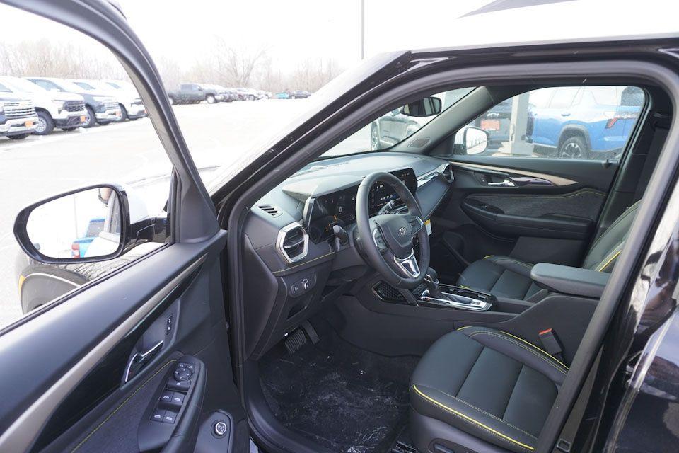 new 2025 Chevrolet TrailBlazer car, priced at $30,380