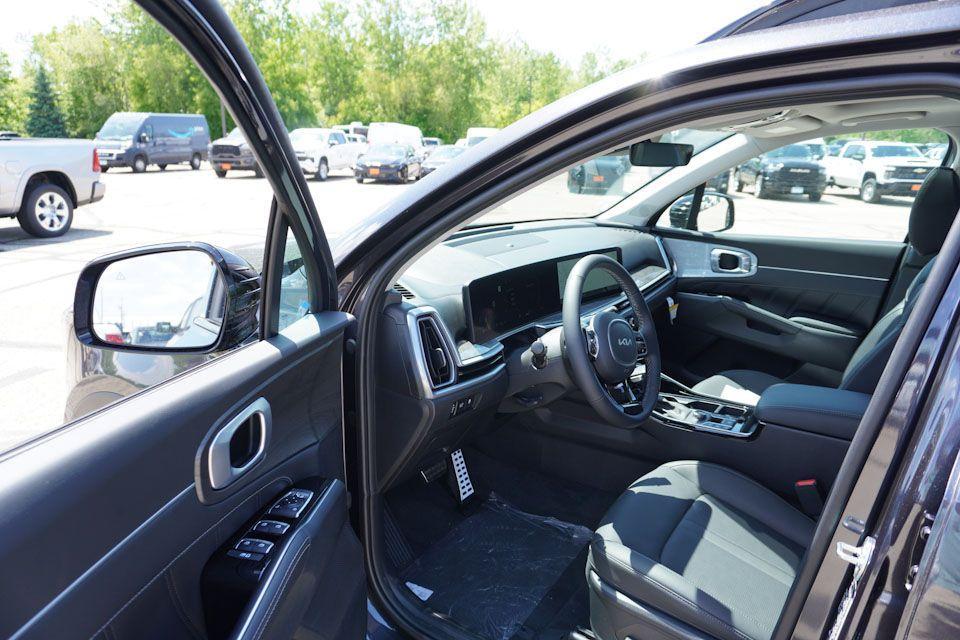 new 2025 Kia Sorento car, priced at $39,086