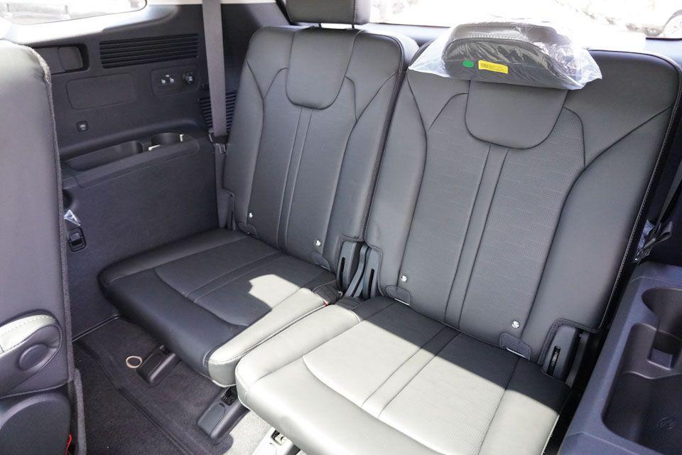 new 2025 Kia Sorento car, priced at $39,086