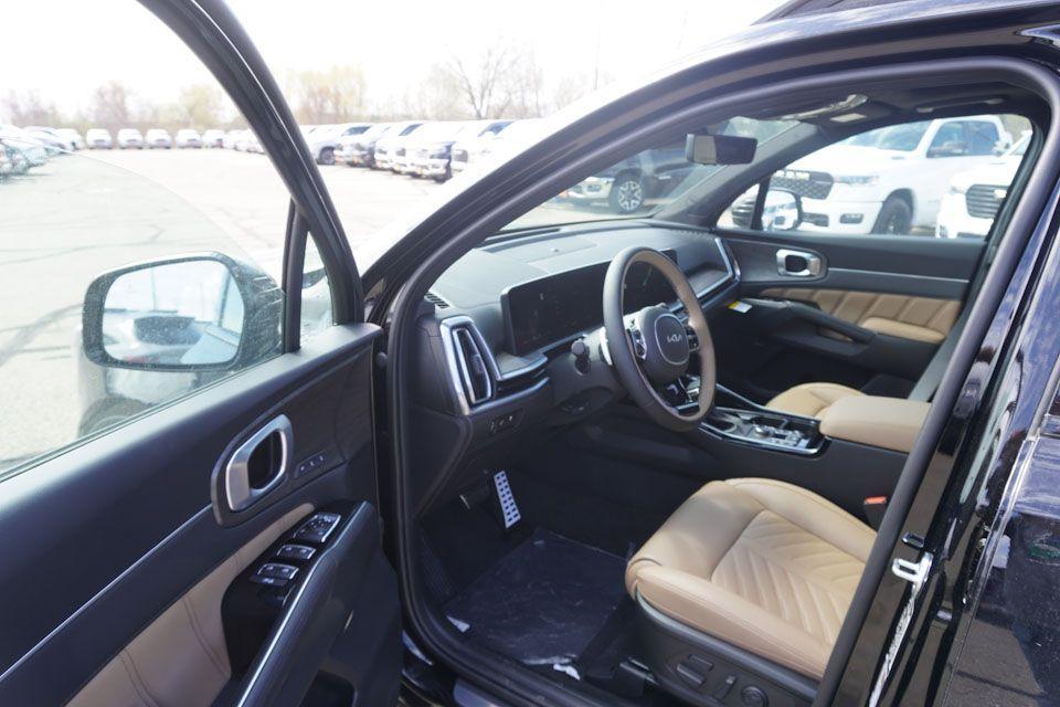 new 2025 Kia Sorento car, priced at $43,318