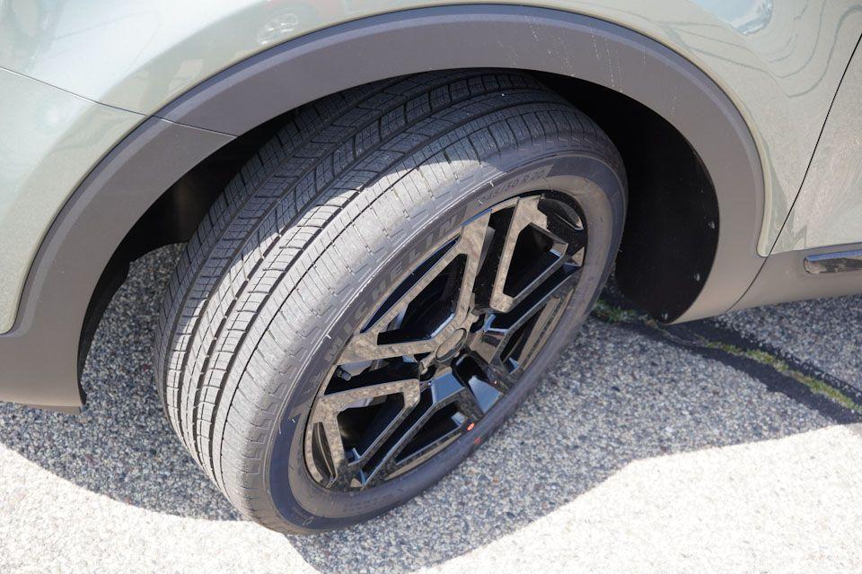 new 2025 Kia Telluride car, priced at $44,155