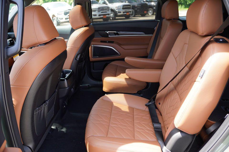new 2025 Kia Telluride car, priced at $44,155