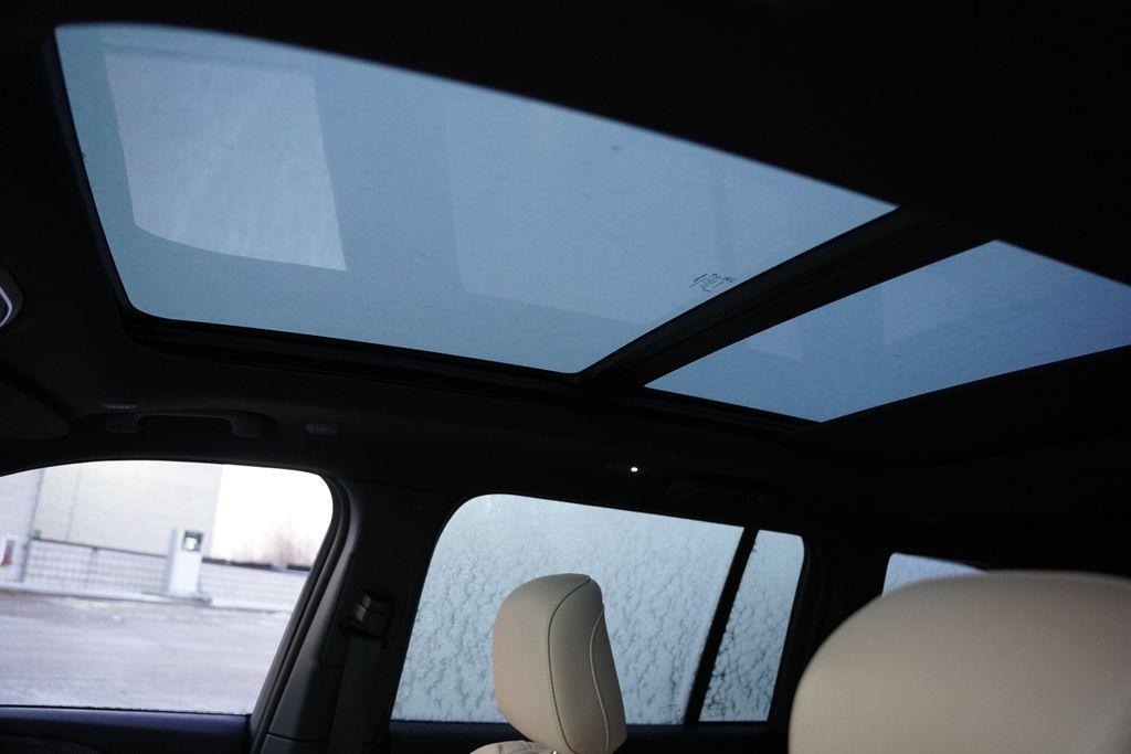 used 2024 Jeep Grand Cherokee car, priced at $38,755