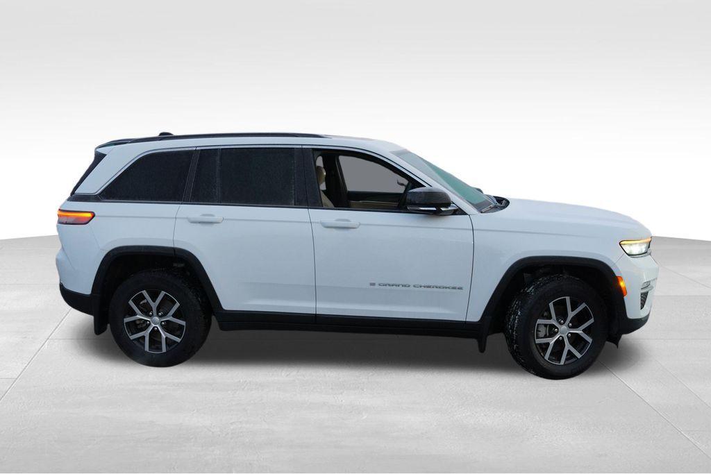 used 2024 Jeep Grand Cherokee car, priced at $38,755
