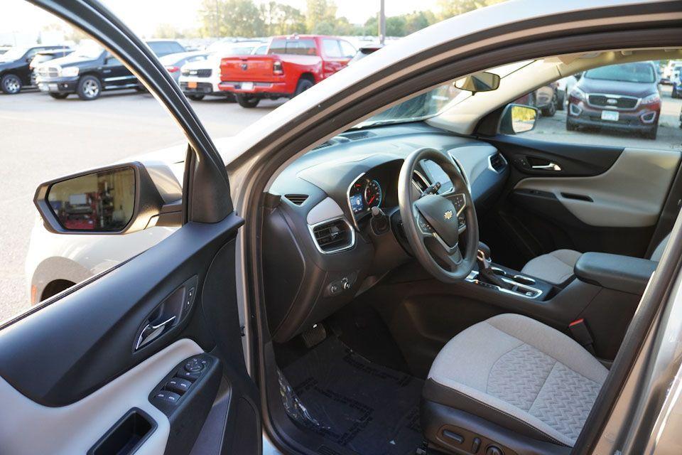 used 2023 Chevrolet Equinox car, priced at $20,999