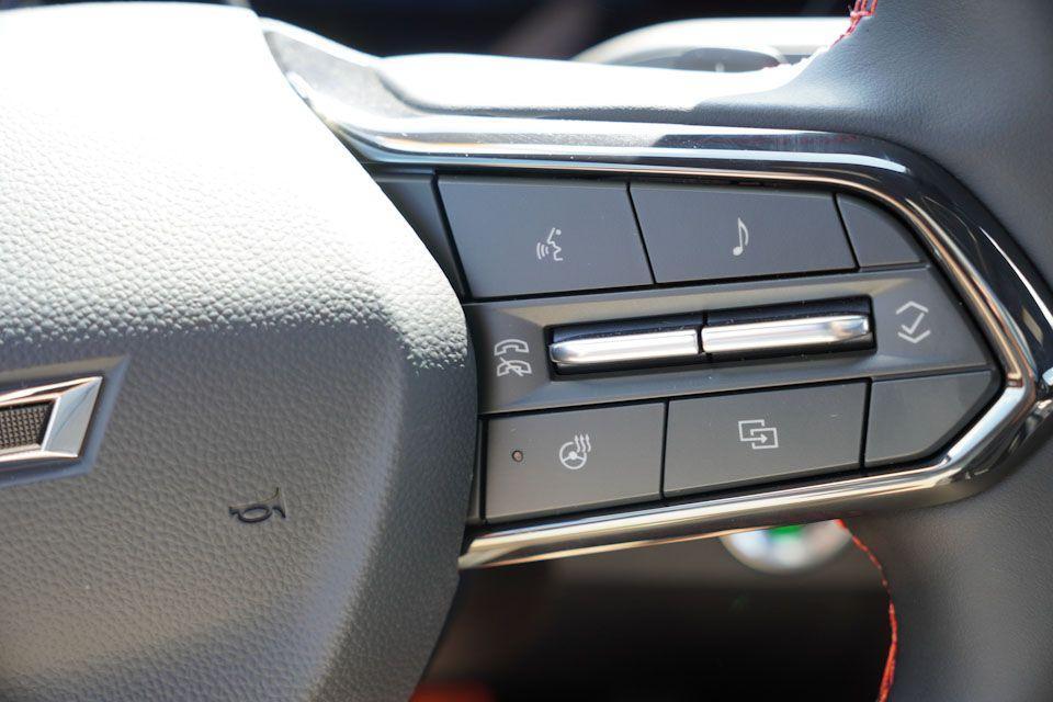 new 2026 Chevrolet Traverse car, priced at $58,020