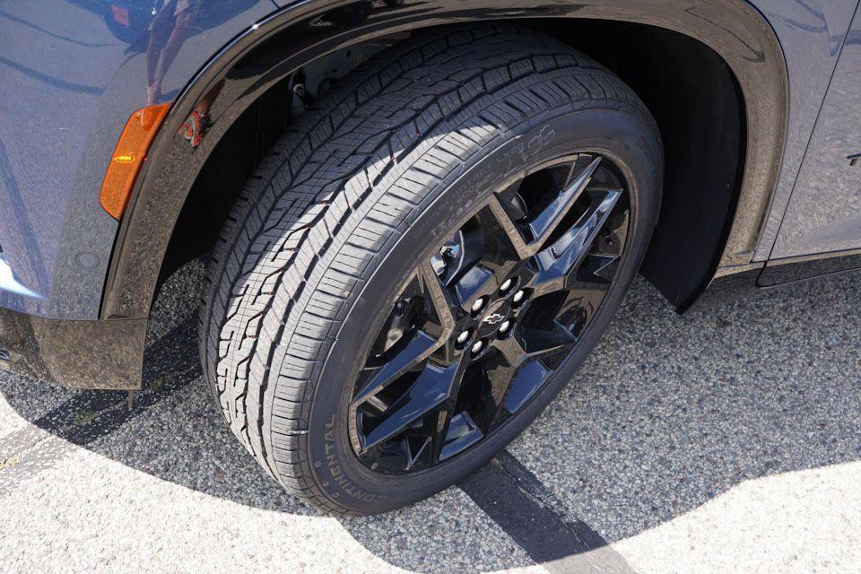 new 2026 Chevrolet Traverse car, priced at $58,020